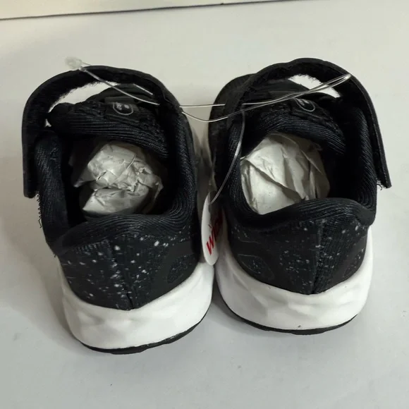 New Balance black and white toddler 3 extra wide New with tags - Picture 3 of 6